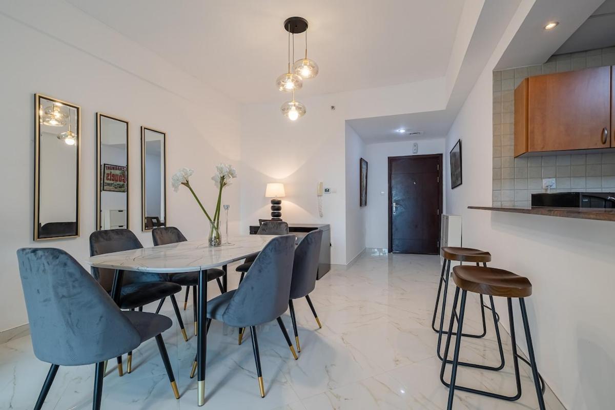 2 Bedroom Apartment I Marina Diamond 4 I Close To Metro Dubai Esterno foto