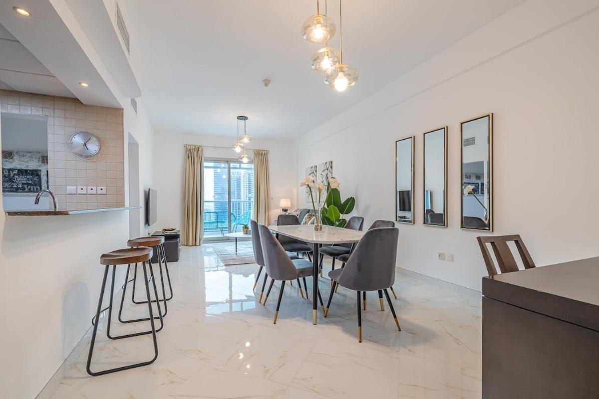 2 Bedroom Apartment I Marina Diamond 4 I Close To Metro Dubai Esterno foto