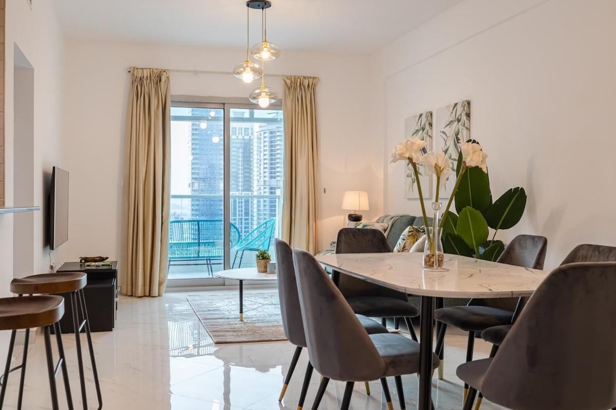 2 Bedroom Apartment I Marina Diamond 4 I Close To Metro Dubai Esterno foto